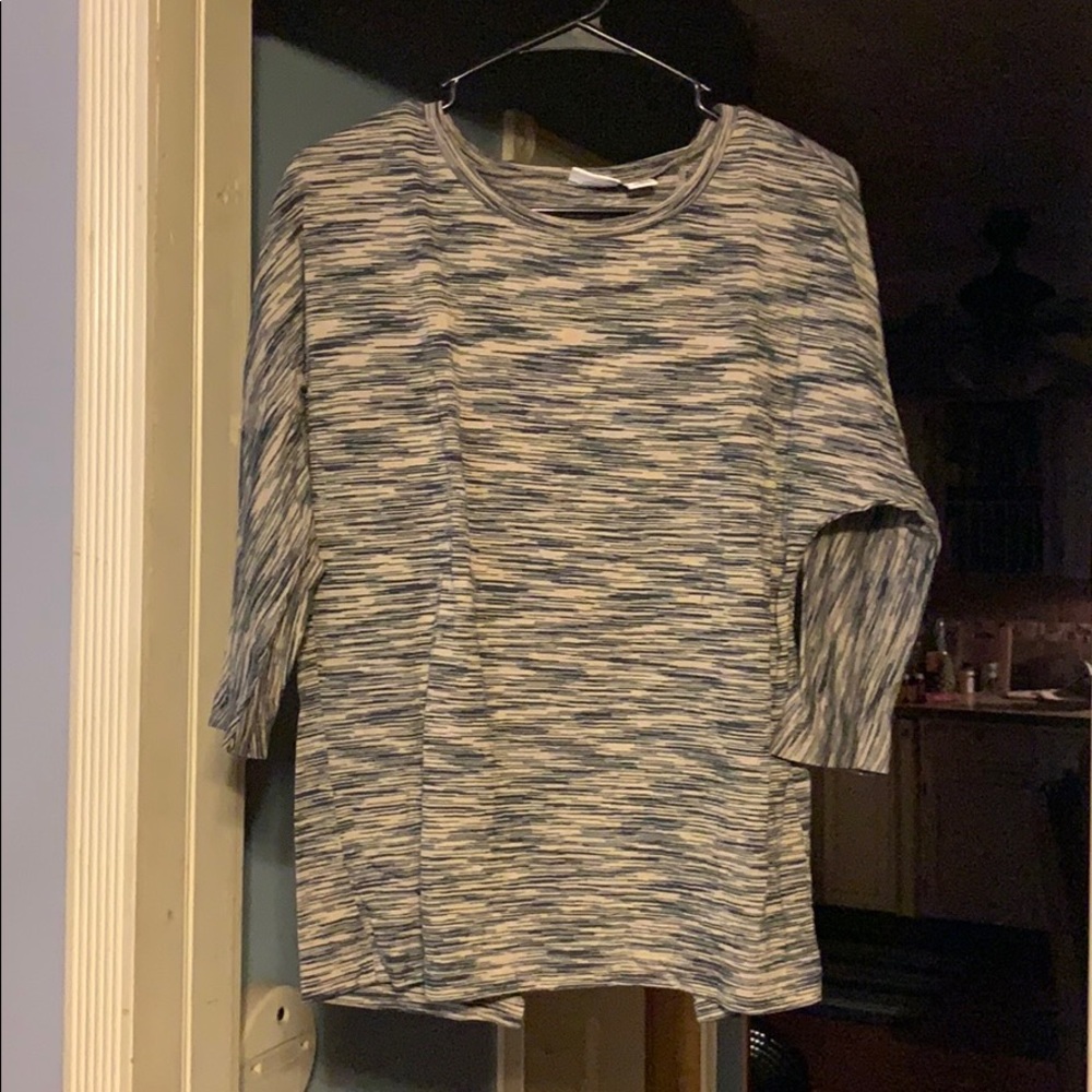 3/4 sleeve shirt